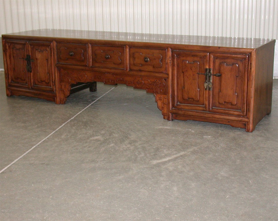 Bench/Cabinet In Excellent Condition In East Hampton, NY