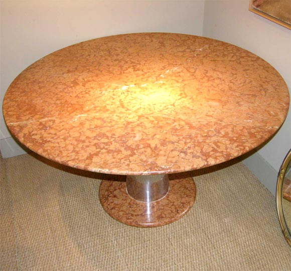 Italian Poltronova Round marble dining table For Sale
