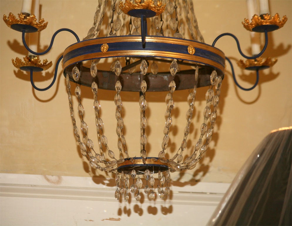 Gilded Bronze and Tole Fete Chandelier In Good Condition For Sale In Hudson, NY