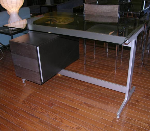 Floating Pedestal Desk