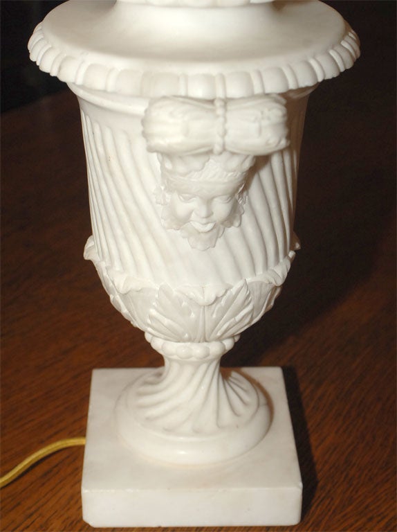 Neoclassical hand carved Alabaster Urn Lamp For Sale 1