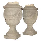 Pair of Decorative Stone Urns (PAR2_PAR3)