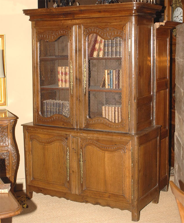 Louis XV oak buffet deux corps