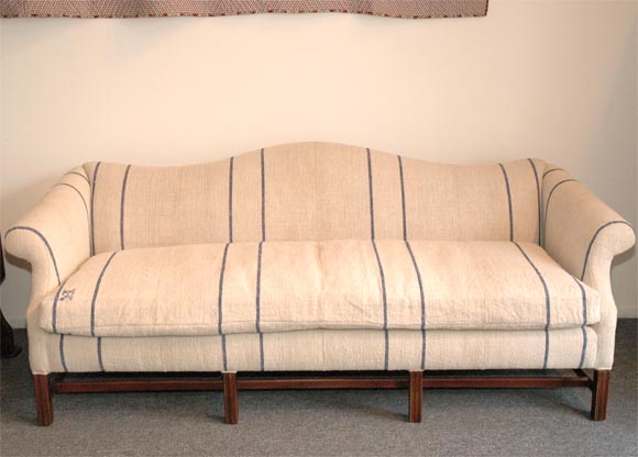 Mid-20th Century 1930'S   QUEEN ANNE STYLE CAMEL BACK SOFA  IN 19THC  LINEN