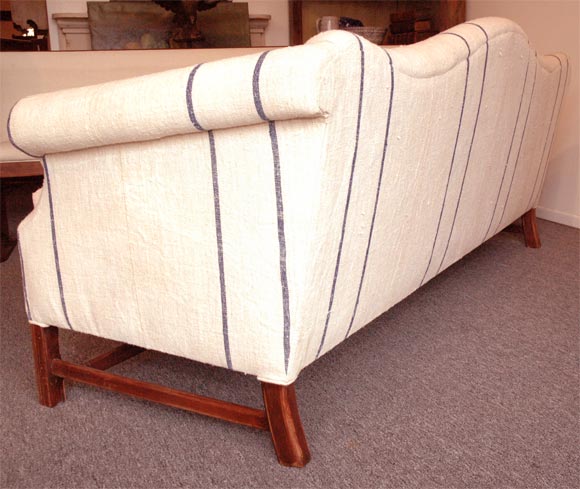 1930'S   QUEEN ANNE STYLE CAMEL BACK SOFA  IN 19THC  LINEN 1