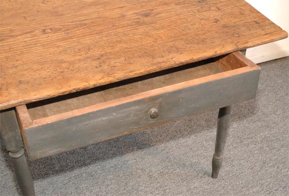 19THC ORIGINAL GREY PAINTED WORK TABLE FROM NEW ENGLAND 1
