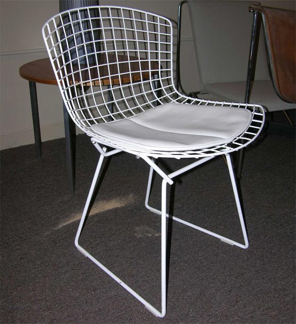 Set of Four Harry Bertoia Chairs In Excellent Condition In Hudson, NY