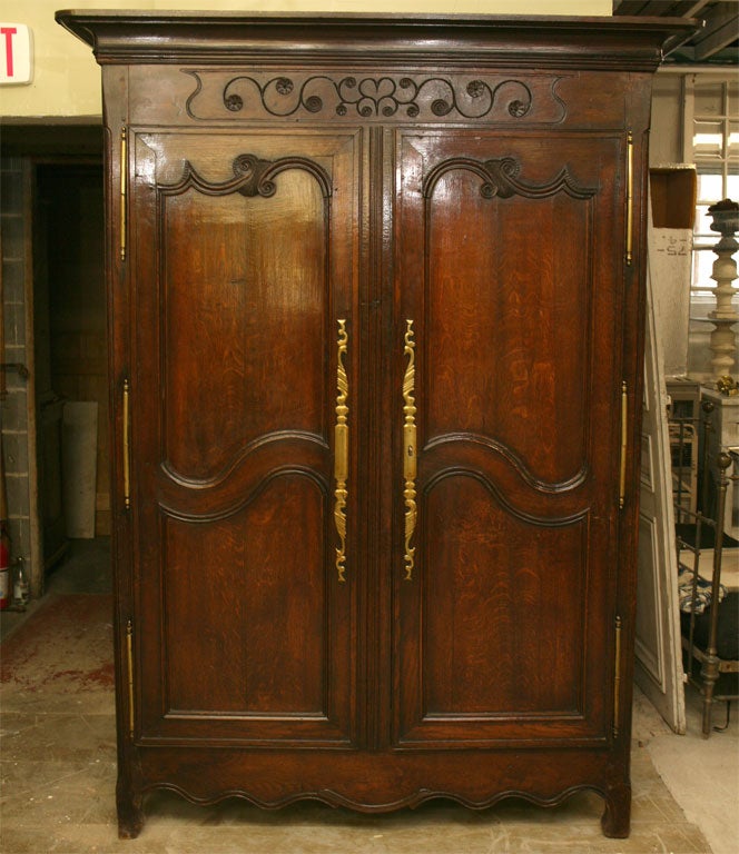 18th Century French Louis XV Armoire In Excellent Condition In Sheffield, MA