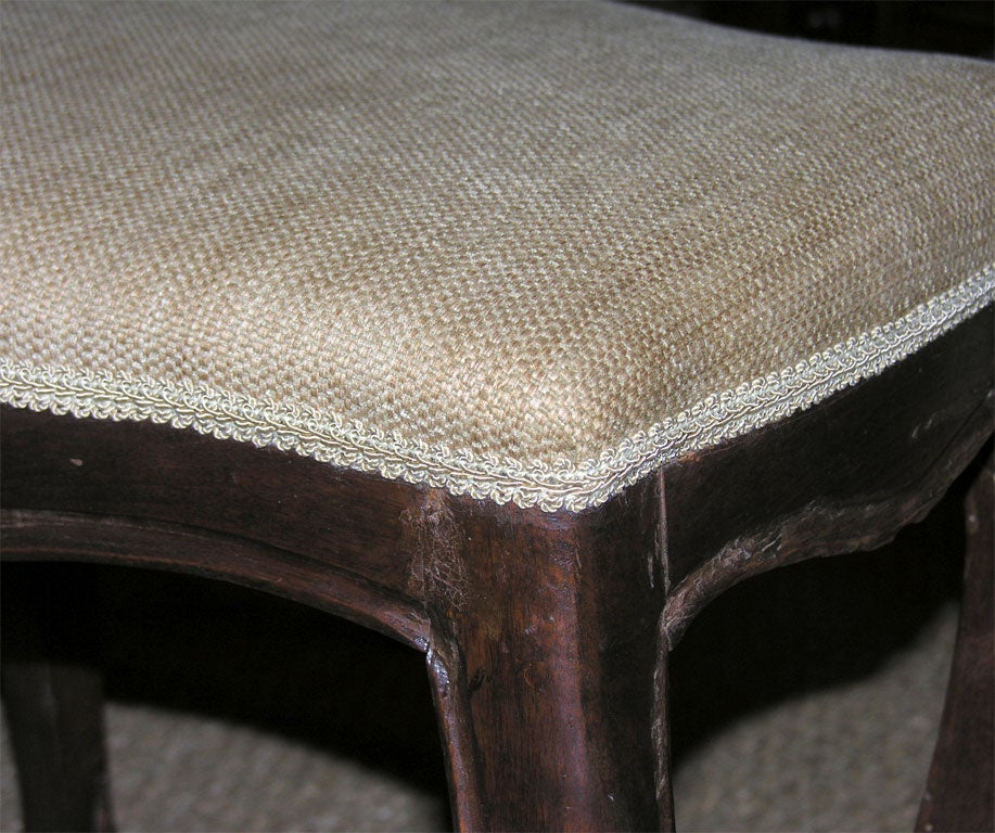 FRENCH PROVINCIAL BENCH