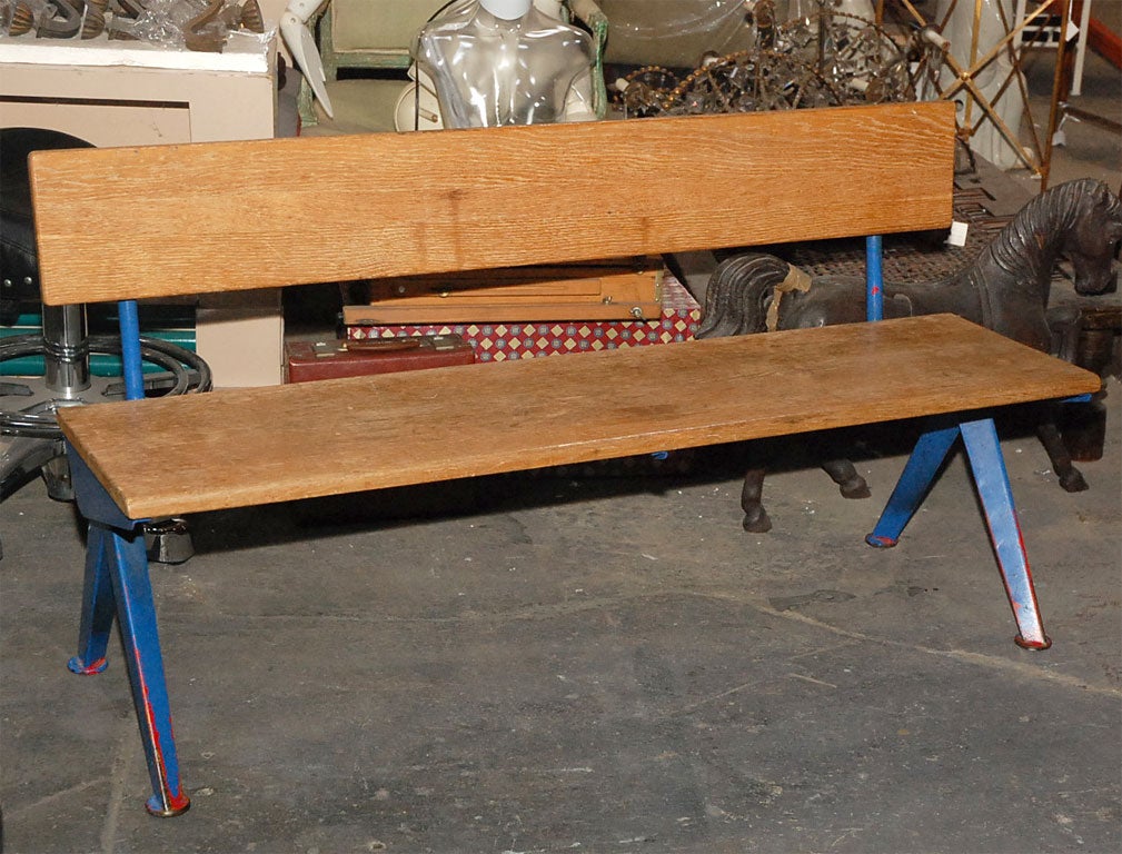 Banc bas Jean Prouve