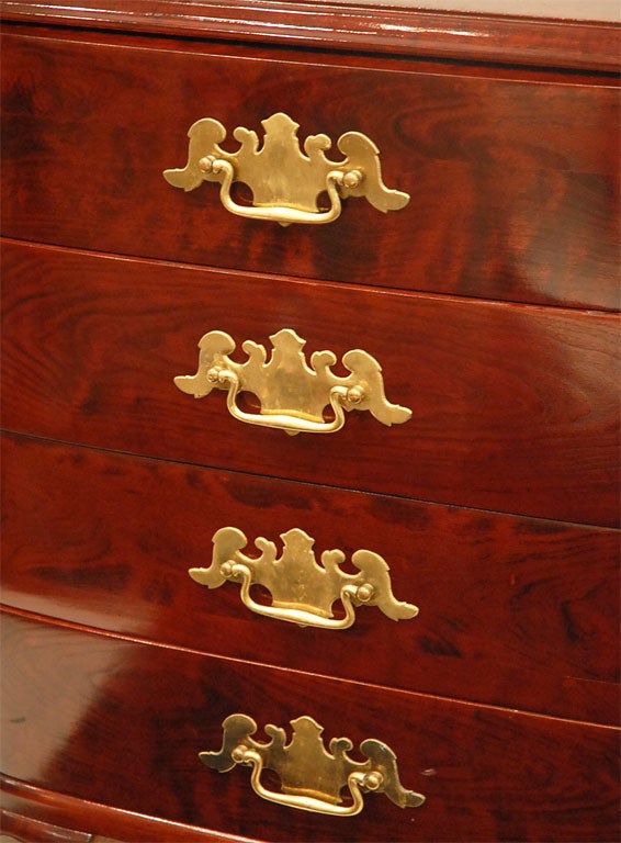 Mid-20th Century Chest of Drawers designed by Dorothy Draper