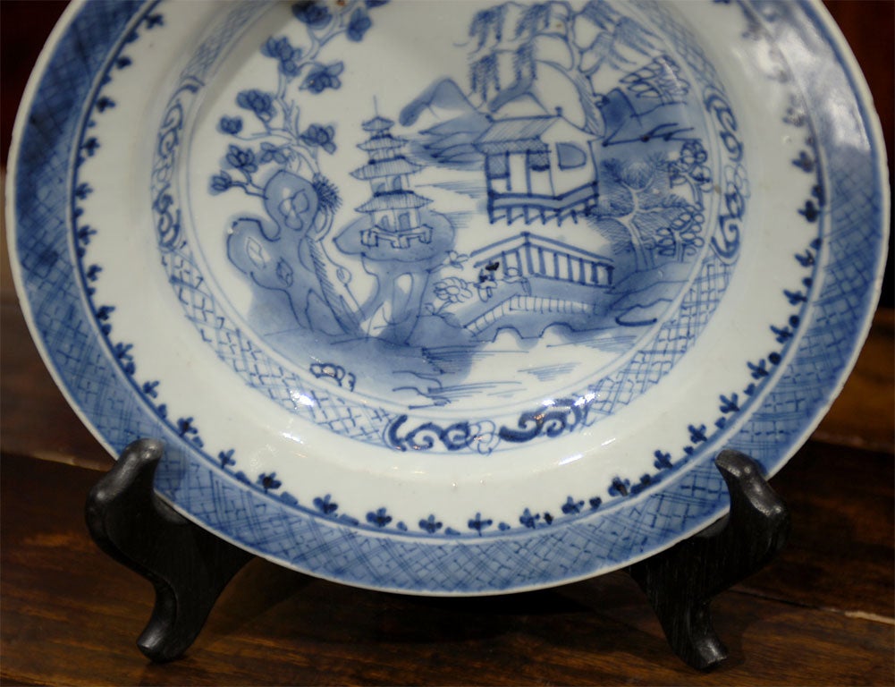Pair of 18th C. Chinese Blue/White Bowls For Sale 2