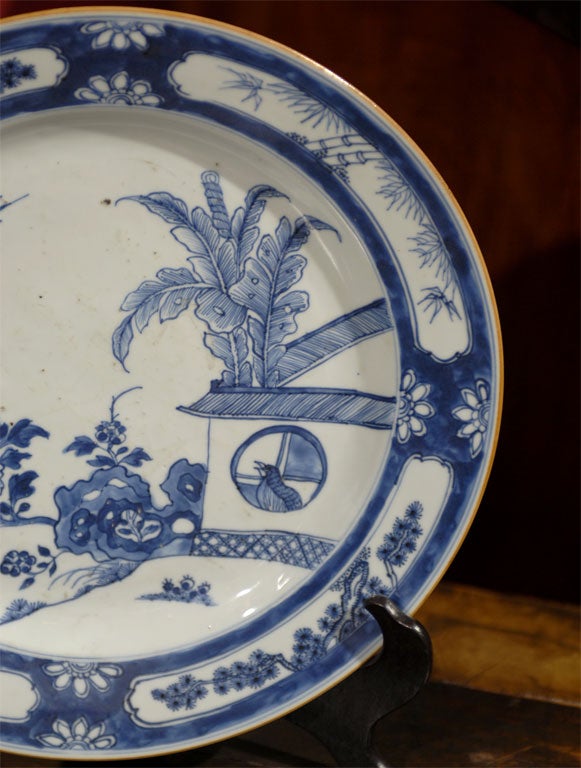 18th C. Blue and White Chinese Plate For Sale 3