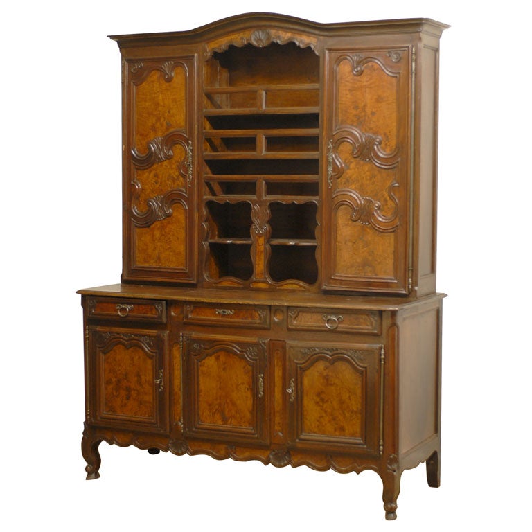 French 1820s Walnut Restoration Vaisselier from Bresse with Burl Wood Panels For Sale