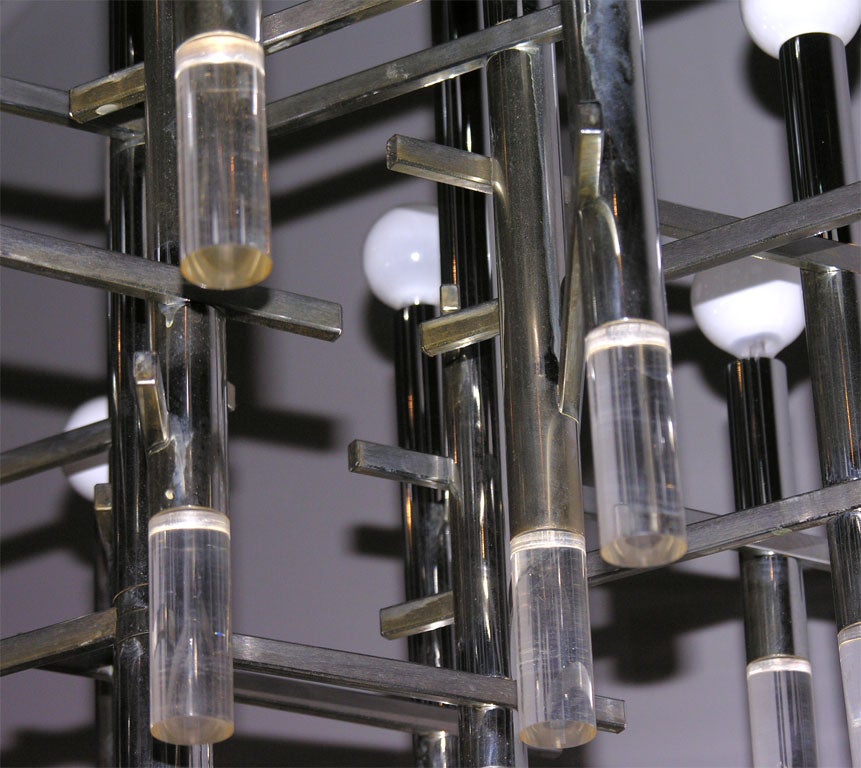 Chandelier in chrome with lucite rods at top and bottom by Sciolari, Italian 1960's