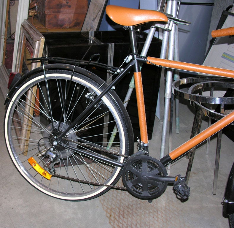 New old stock. Never before used Hermes luxury bicycle wrapped in top stitched leather.