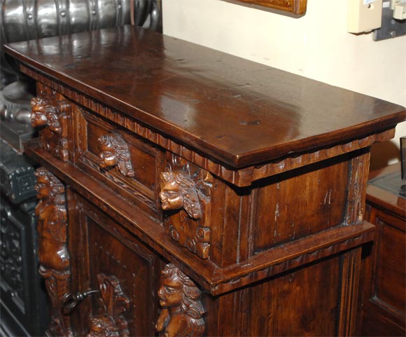 18th Century and Earlier Italian Renaissance walnut prie-dieu For Sale