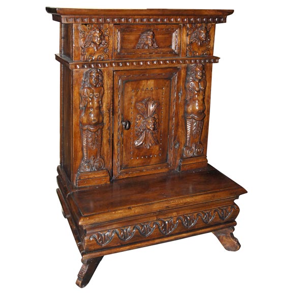 Italian Renaissance walnut prie-dieu For Sale