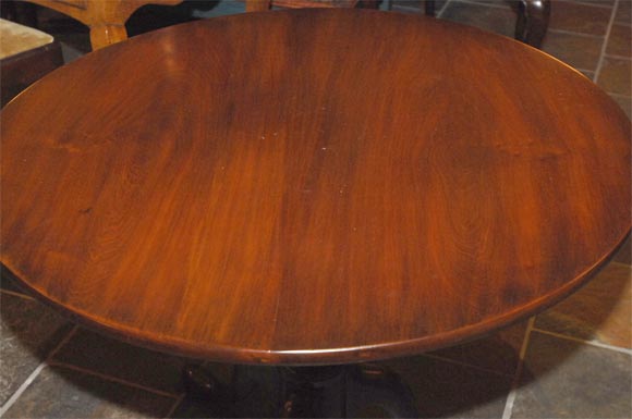 British George II mahogany tripod table For Sale