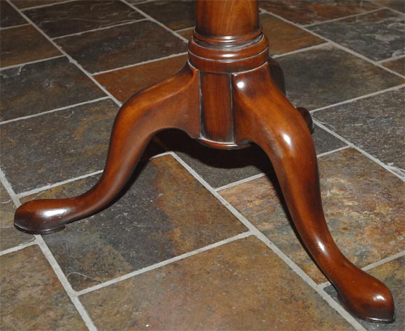 George II mahogany tripod table In Good Condition For Sale In San Francisco, CA