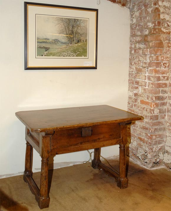 Italian baroque walnut writing table