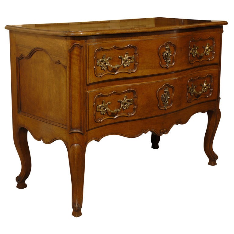Louis XV Serpentine Walnut Commode, Provence, France, c. 1760 For Sale