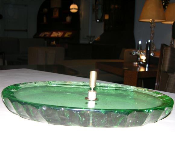 Beautiful green glass pen holder with sculpted edge.