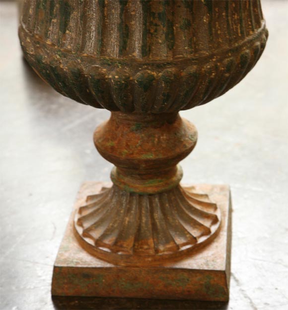 Pair of Regency  cast  iron urns In Good Condition For Sale In Glen Ellen, CA