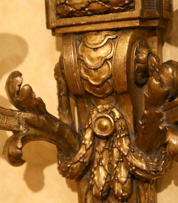 Fine Pair of Carved and Gilded 18th Century Sconces In Good Condition For Sale In Glen Ellen, CA