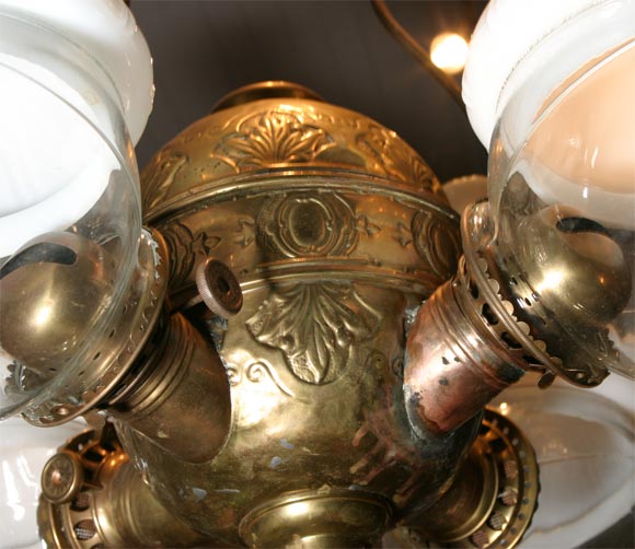 Brass quadruple angle lamp