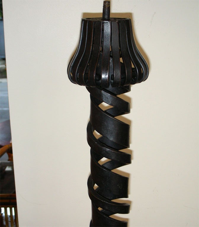 1940 Wrought Iron Floor Lamp by R. Subes In Good Condition In Paris, ile de france