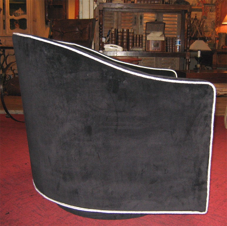 Late 20th Century Two Swiveling Armchairs For Sale
