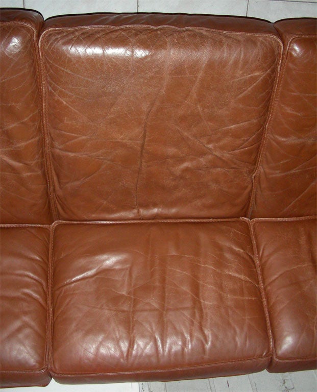 1970-1980 Brown Leather Living-Room Suite For Sale 3