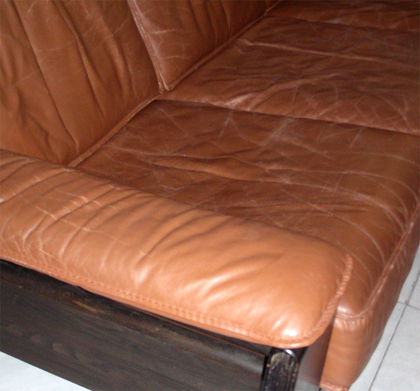 1970-1980 Brown Leather Living-Room Suite For Sale 4