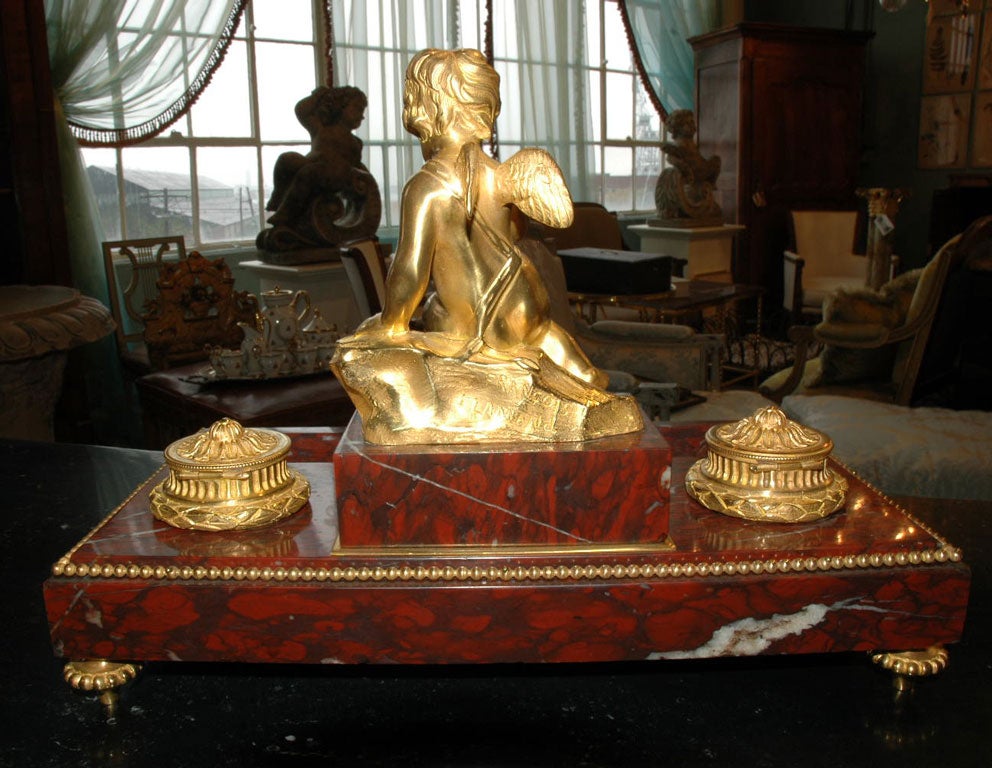 Doré Encrier français de style Louis XVI en marbre et bronze doré en vente