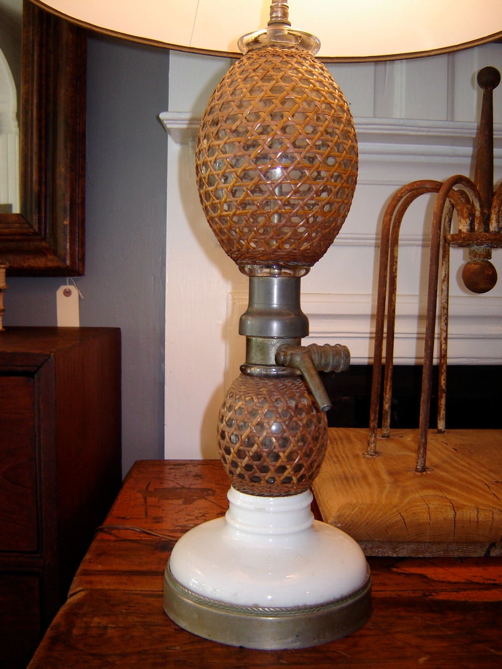 French seltzer bottle with porcelain base made up as a lamp.
(PLEASE NOTE: SHADE(S) ARE NOT INCLUDED)