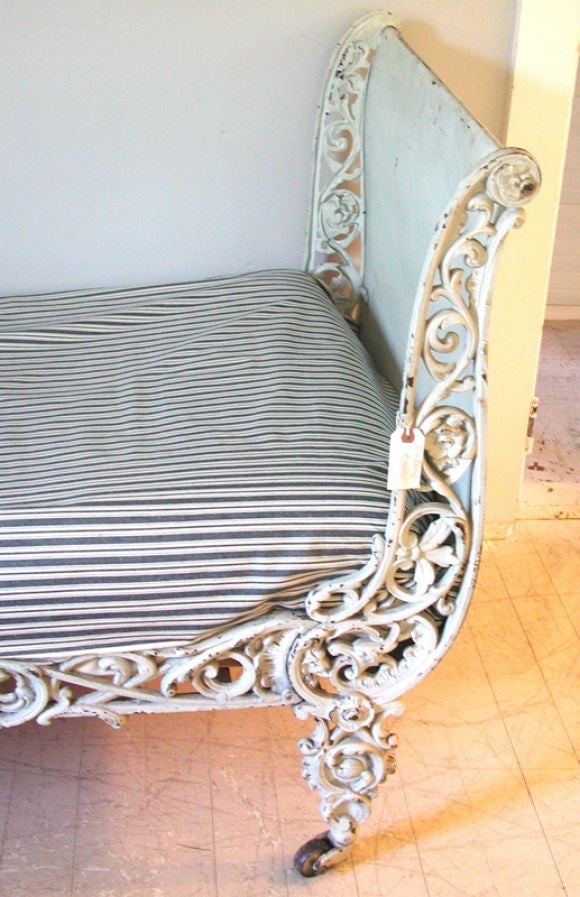 French Shell Detail Campaign Bed