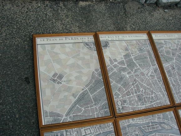 Sectional Map of Paris In Excellent Condition For Sale In Bridgehampton, NY