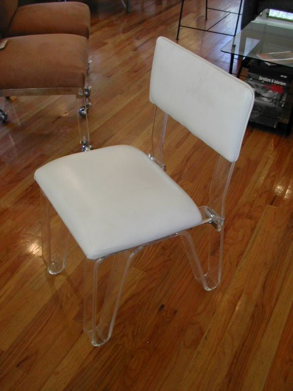 Plexiglass gaming table and 4 chairs