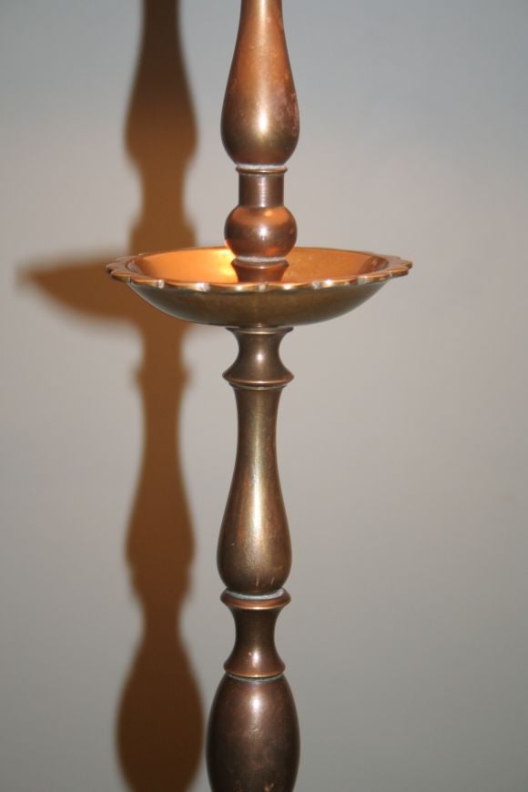 Beautiful bronze floor lamp in oil rubbed bronze finish.