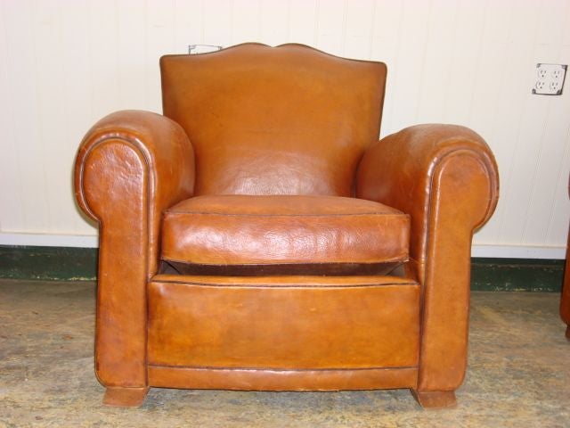 Pair of Mustache Back Leather Club Chairs In Excellent Condition In New York, NY