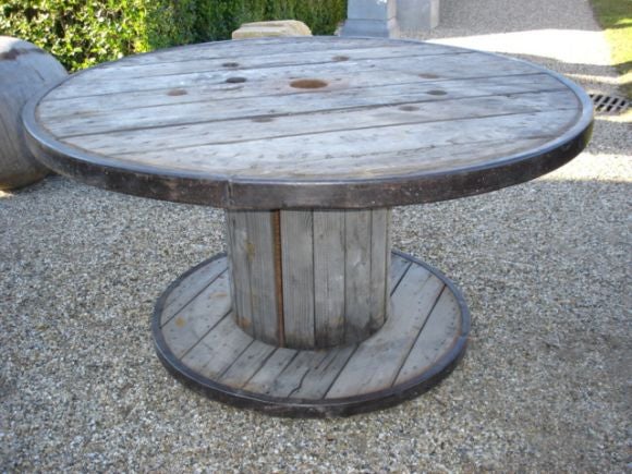 Round Belgian Spool Table In Excellent Condition In New York, NY