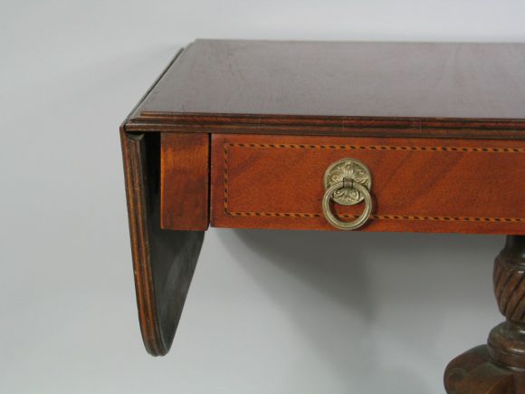 Circa 1920's Drop Leaf  Table In Good Condition In Douglas Manor, NY