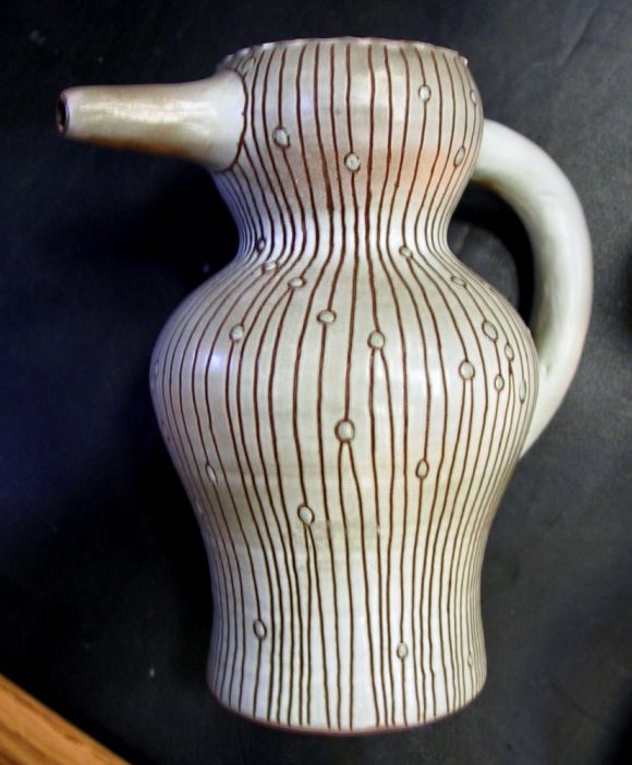 pitcher animal