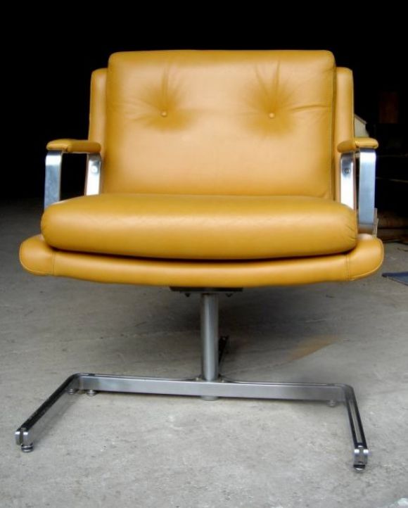 Fauteuil Raphael Bon état - En vente à Brooklyn, NY