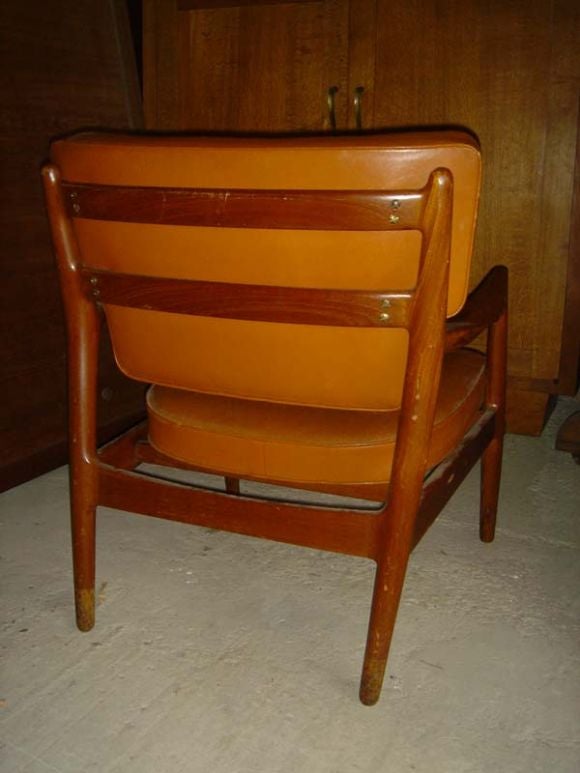 Skandinavischer Sessel im Vintage-Stil im Zustand „Gut“ im Angebot in Brooklyn, NY