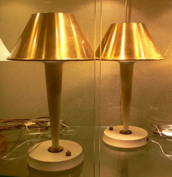 Laiton Paire de lampes de table Perzel en vente
