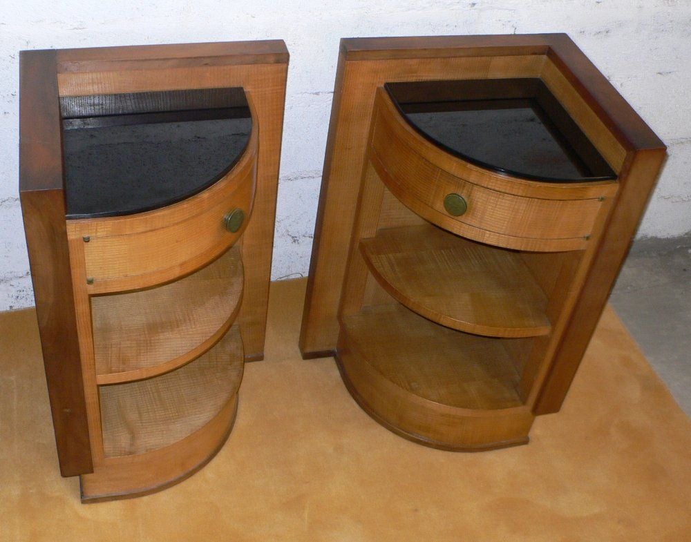 20th Century pair of Majorelle sycamore side tables For Sale