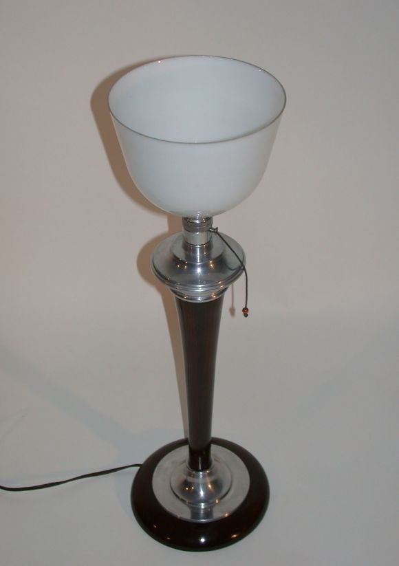 Lampe de table/bureau en bois, chrome et verre par Mazda