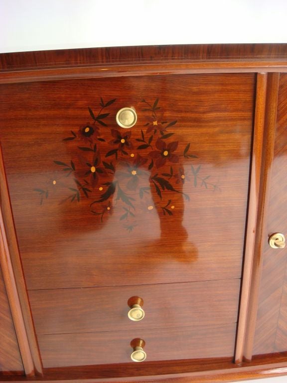 A Fine French Art Deco Marquetry Sideboard In Good Condition For Sale In Long Island City, NY